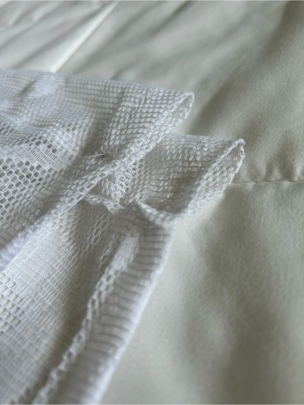 Vintage White Lace Curtain Panel/Valance with Floral and Scalloped Detail